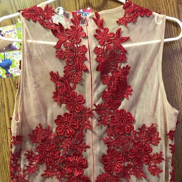 Red Lace Long Dress - Picture 3 of 3